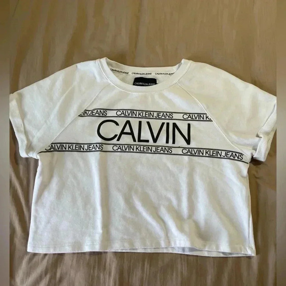 Women’s Calvin Klein crop shirt - Picture 2 of 5